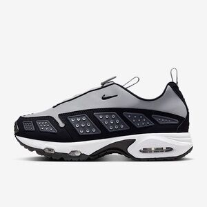 Nike Air Max SNDR
Women's Shoes size 13,5 NWOB